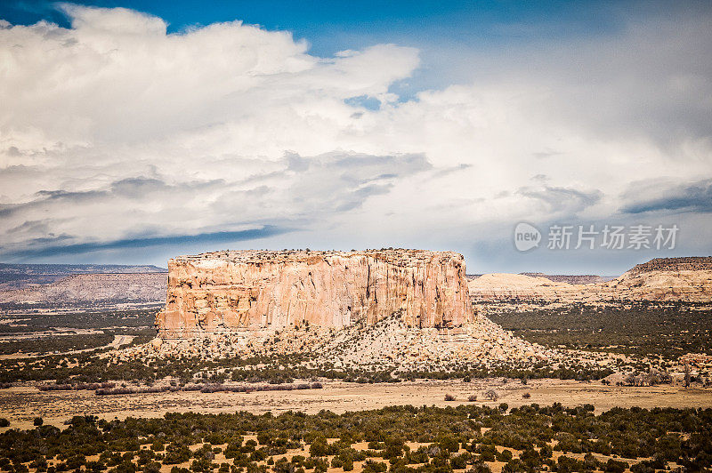 Enchanted Mesa，新墨西哥州，美国